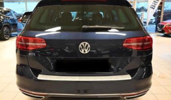 
										Volkswagen Passat full									