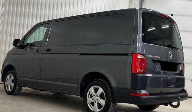 
								Volkswagen Transporter full									