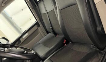 
										Volkswagen Transporter full									