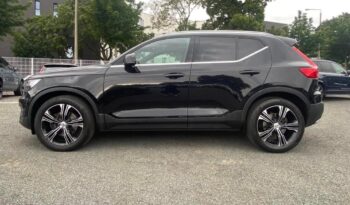 
										Volvo XC40 T4 AWD full									