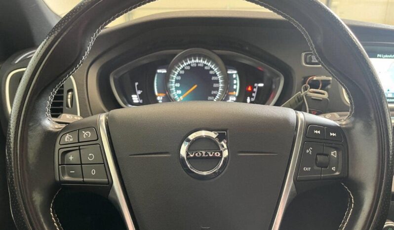 
								VolvoV40 full									