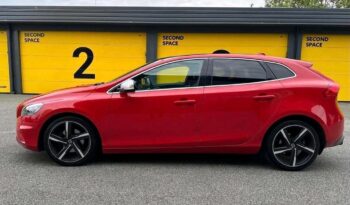 
										Volvo V40 full									