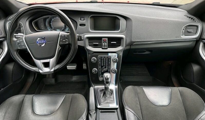 
								Volvo V40 full									