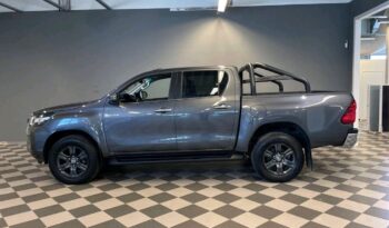 
										Toyota Hilux full									