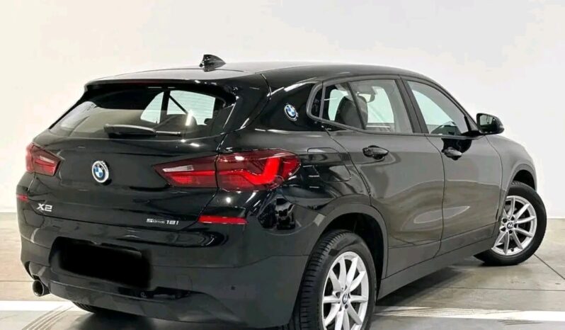 
								BMW X2 sDrive18i Advantage full									