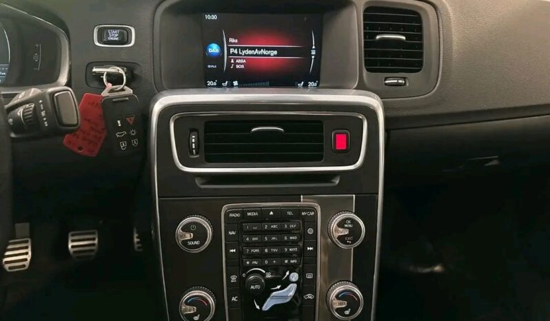 
								Volvo S60 full									