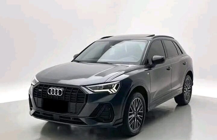 
								AUDI Q3 full									