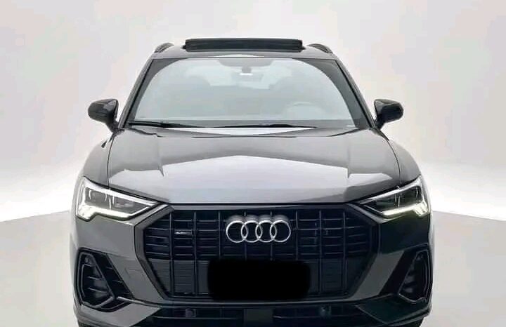 
								AUDI Q3 full									