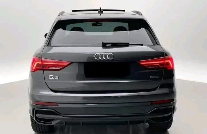 
								AUDI Q3 full									