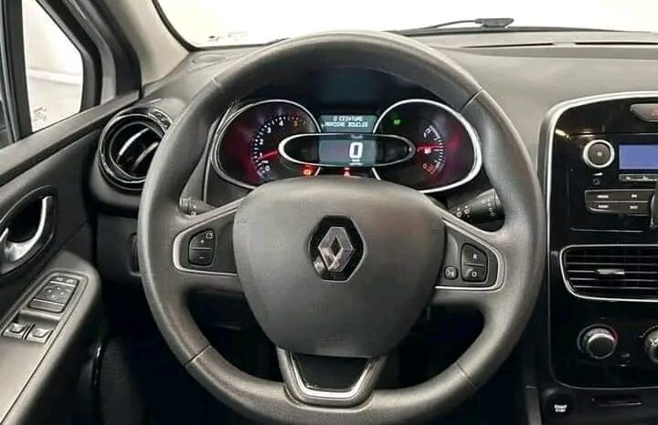 
								Renault Cliot full									