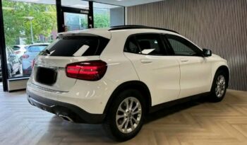 
										Mercedes-Benz GLA 180 full									