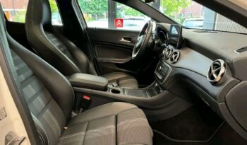 
										Mercedes-Benz GLA 180 full									