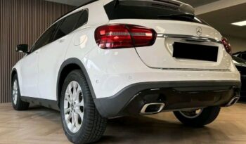 
										Mercedes-Benz GLA 180 full									