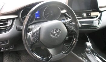 
										Toyota CH-R full									