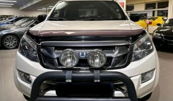 
										Isuzu D-max full									