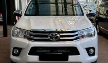 
										Toyota Hilux full									