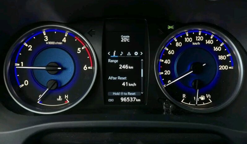 
								Toyota Hilux full									