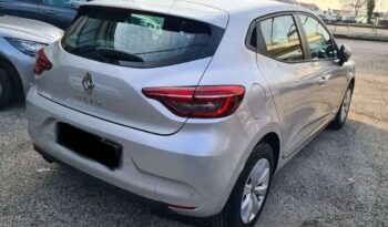 
										Renault Clio TCe 100 Zen full									