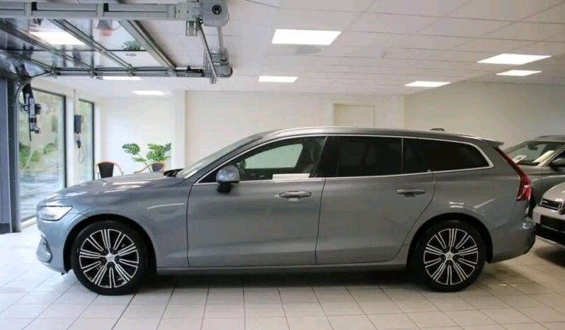 
								Volvo V60 full									