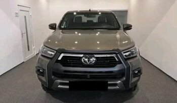 
										Toyota Hilux 2.8 Invincible full									