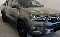 Toyota Hilux 2.8 Invincible