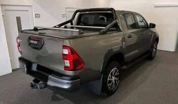 
										Toyota Hilux 2.8 Invincible full									