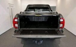 Toyota Hilux 2.8 Invincible