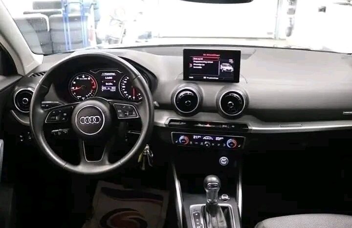 
								Audi Q2 full									