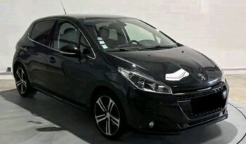 
										PEUGEOT 208 full									