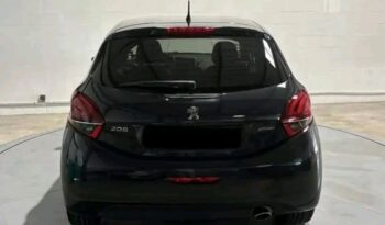 
										PEUGEOT 208 full									