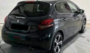 
										PEUGEOT 208 full									