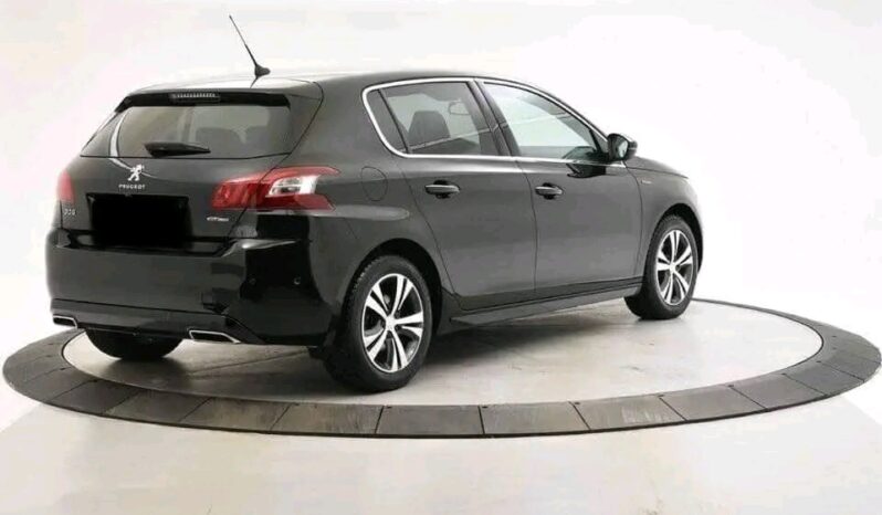 
								Peugeot 308 full									