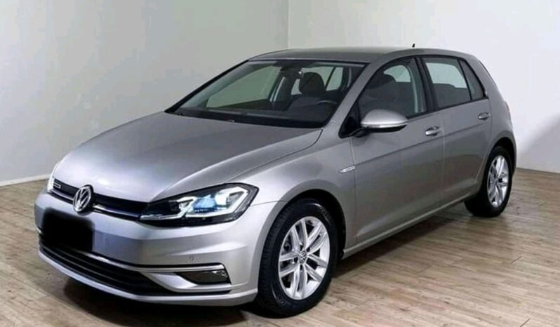 
								Volkswagen Golf 1.5 TGI DSG full									