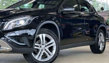 
										Mercedes-Benz GLA full									