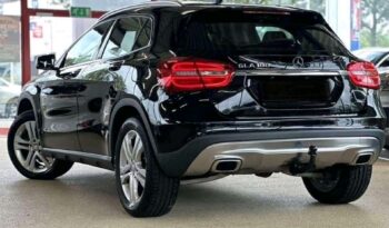 
										Mercedes-Benz GLA full									