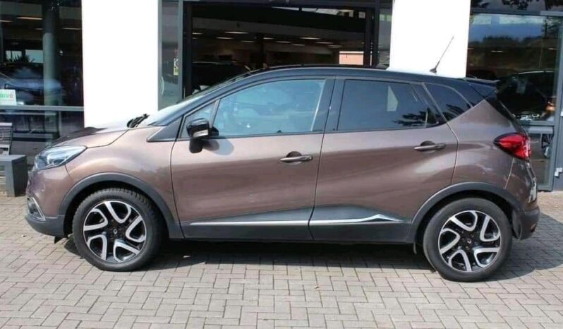 
								Renault Captur full									