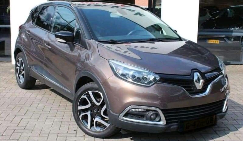 
								Renault Captur full									