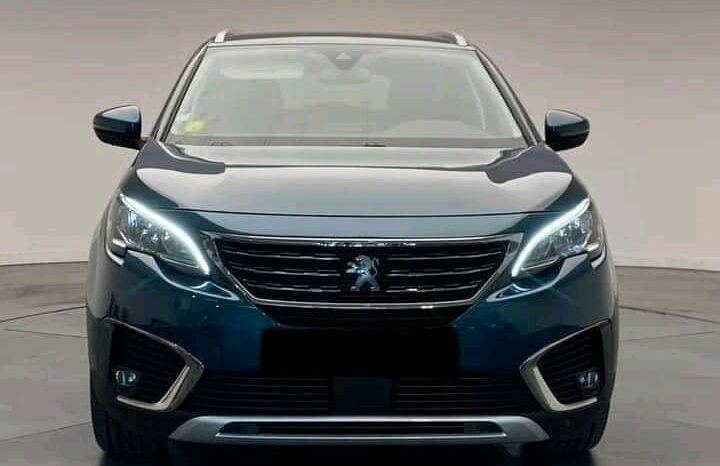 
								PEUGEOT 5008 full									