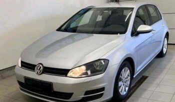 
										Volkswagen Golf full									