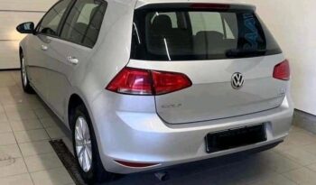 
										Volkswagen Golf full									