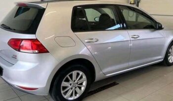 
										Volkswagen Golf full									