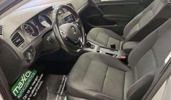 
										Volkswagen Golf full									