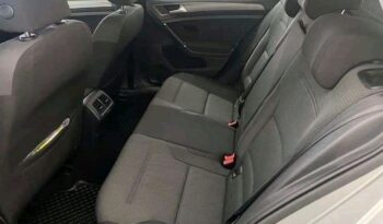 
										Volkswagen Golf full									