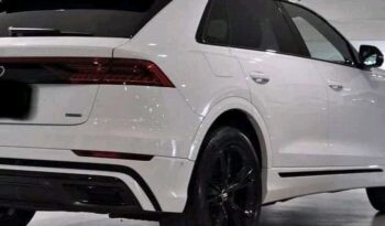 
										Audi Q8 full									