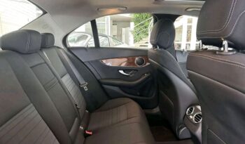 
										Mercedes-Benz C 200 full									