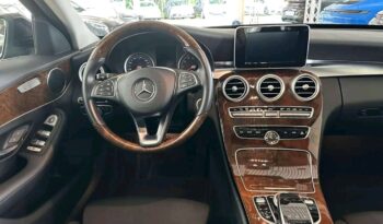 
										Mercedes-Benz C 200 full									