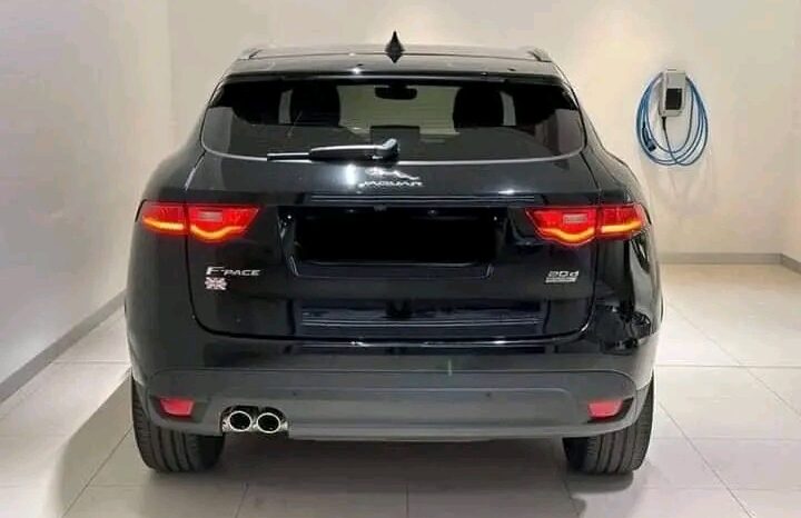 
								Jaguar F-Pace full									