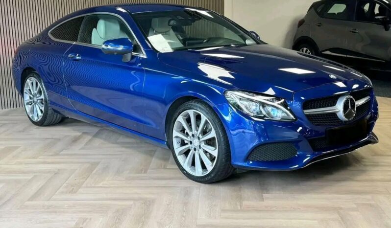 
								Mercedes-Benz Classe C full									