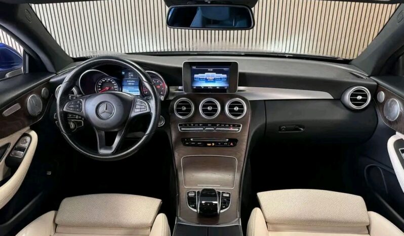 
								Mercedes-Benz Classe C full									