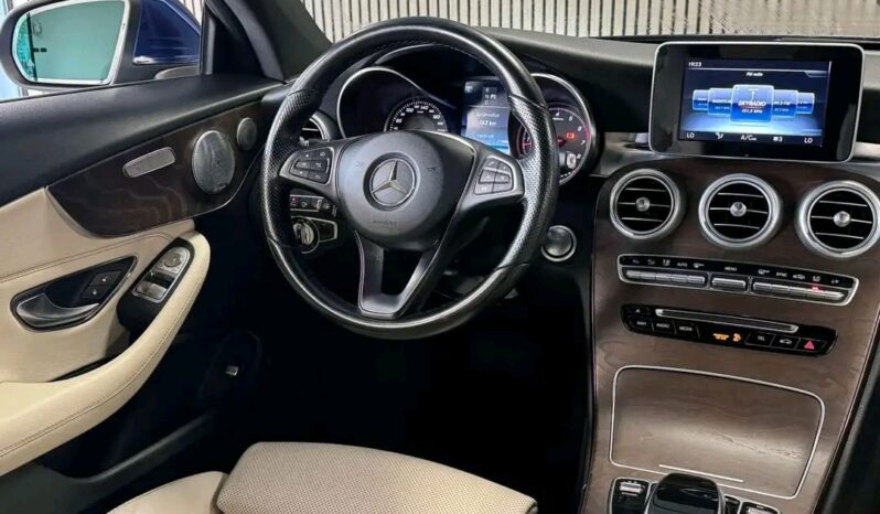 
								Mercedes-Benz Classe C full									